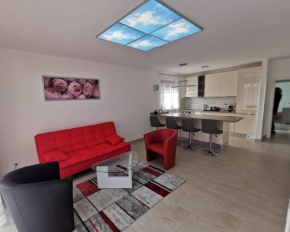 Lovely 2 bedroom modern apartment in Minusio
